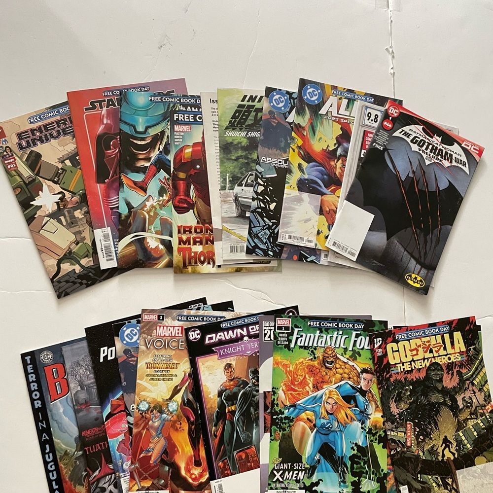 Lot of 40 Comic Books Magazines Collection - from Marvel and DC, Vibrant Covers